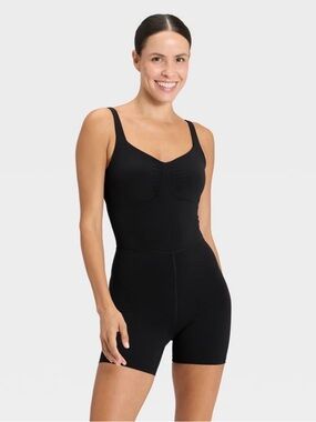Black Seamless Active Romper *NWT